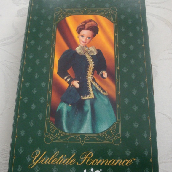 1996 Hallmark Yuletide Romance Barbie Doll NIB - Picture 3 of 7